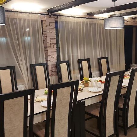 Guest House Sandro Kazbegi Bagian luar foto