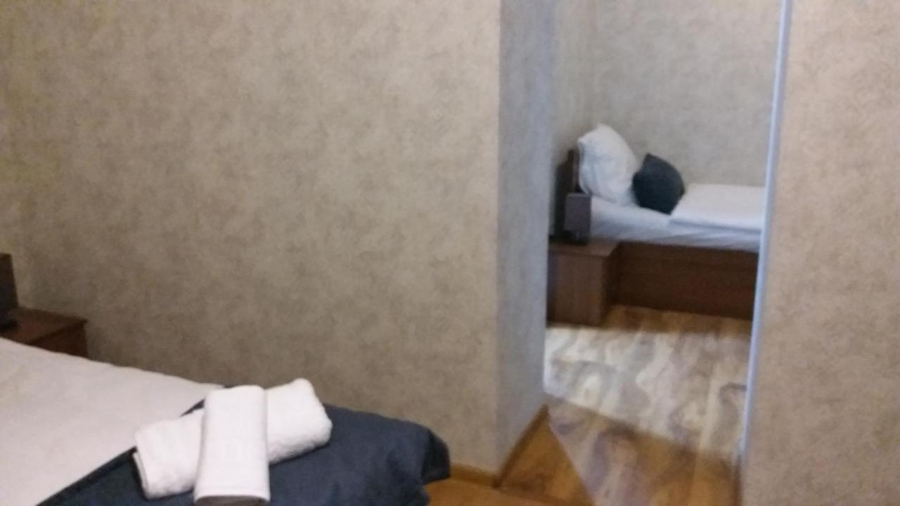 Guest House Sandro Kazbegi Bagian luar foto