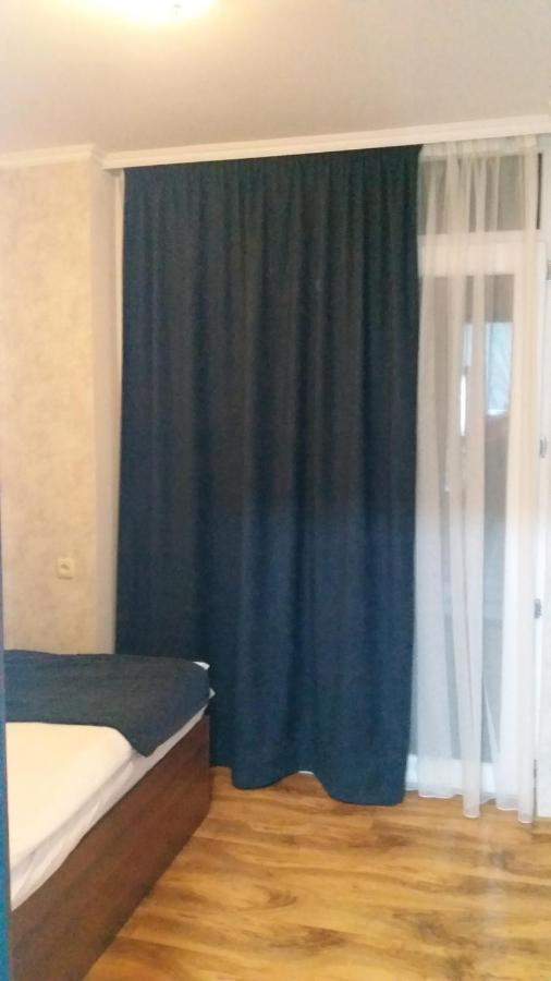Guest House Sandro Kazbegi Bagian luar foto